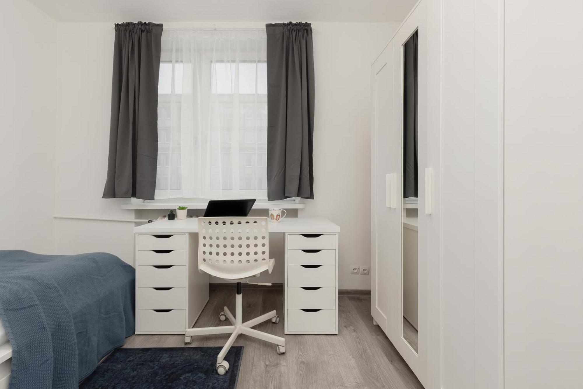 Center By Renters Varsovia