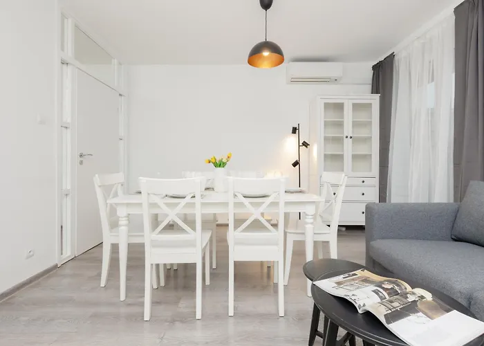 Apartments City Center By Noclegi Renters
