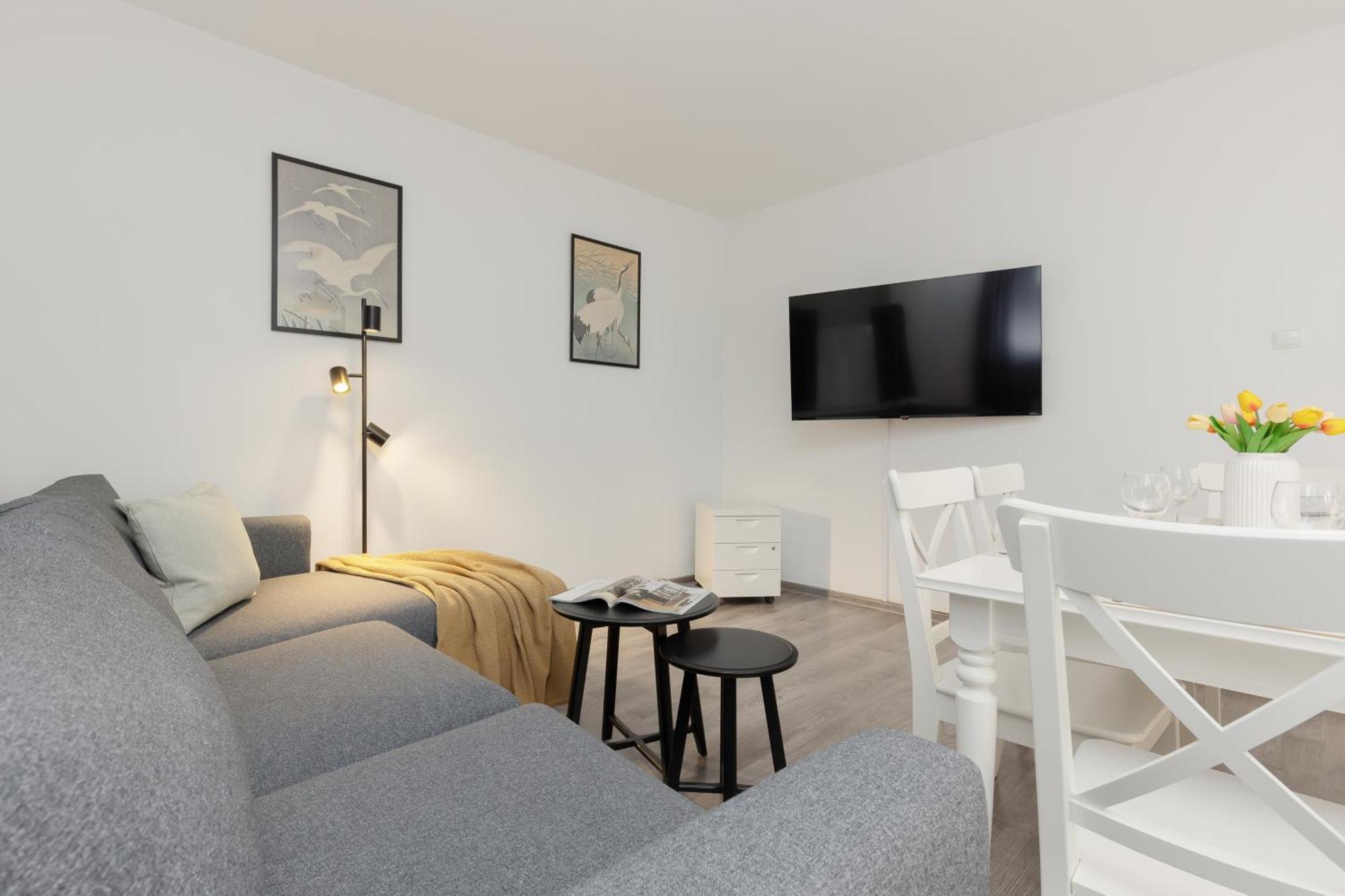 Center By Renters Апартаменти